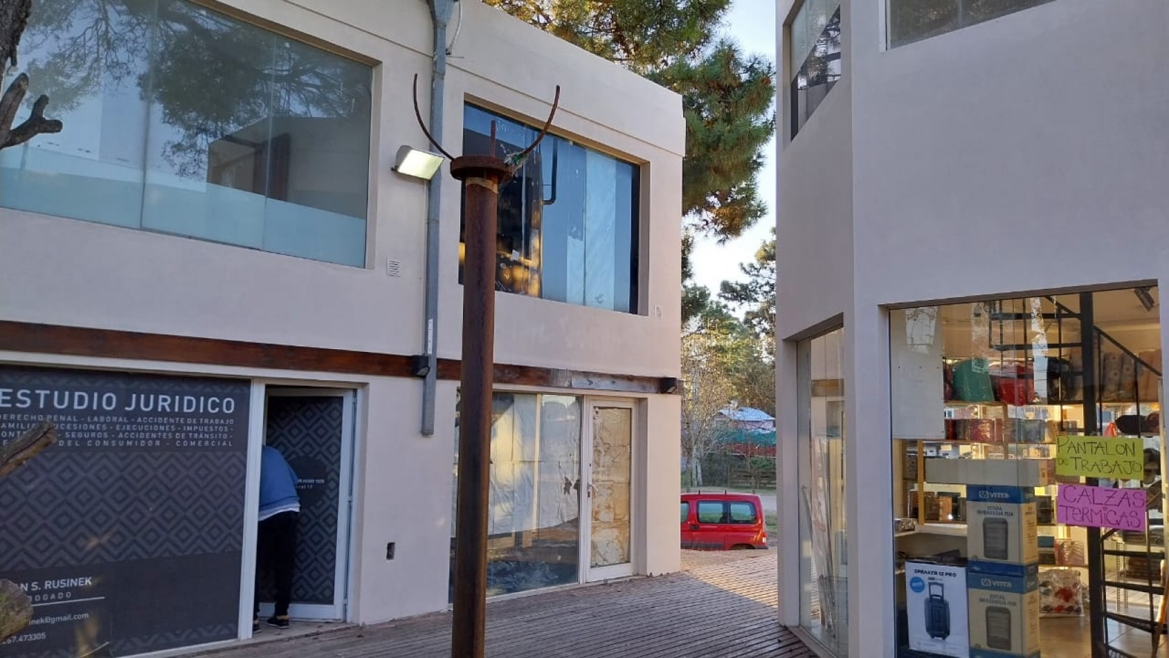 SE VENDE  LOCAL COMERCIAL EN OSTENDE 