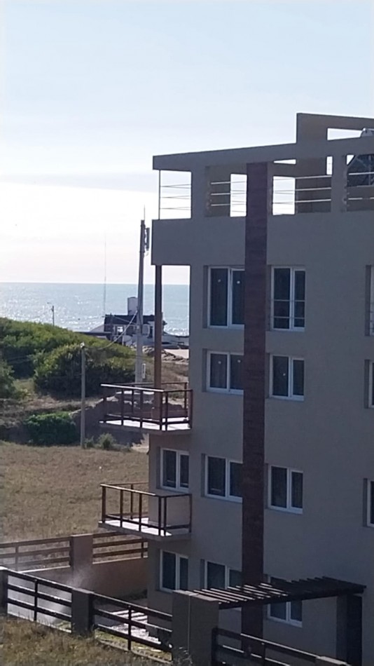 DEPARTAMENTO EN VENTA CON VISTA AL MAR PARA 4 PERSONAS 