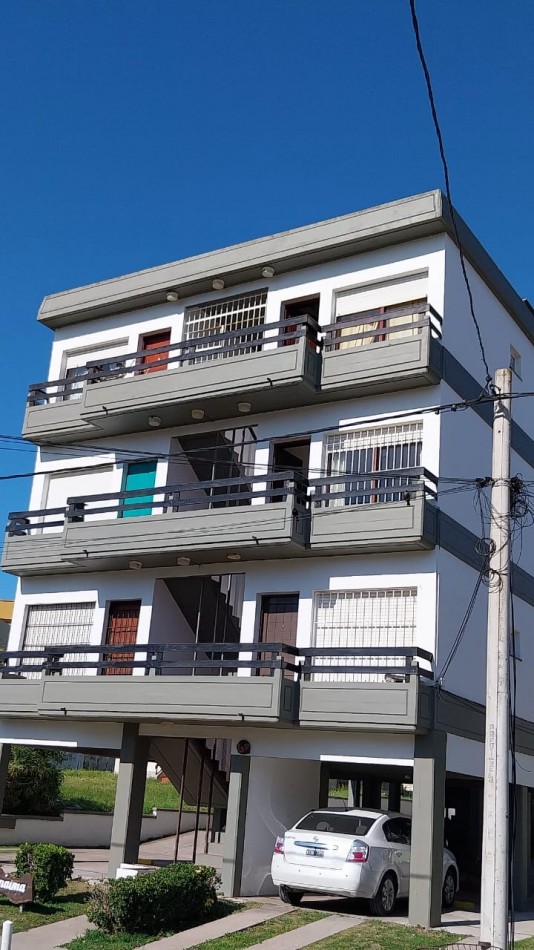 DEPARTAMENTO EN VENTA CON VISTA AL MAR PARA 4 PERSONAS 