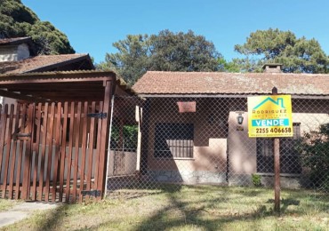 CASA EN BARRIO NORTE VILLA GESELL (PERMUTO ) 