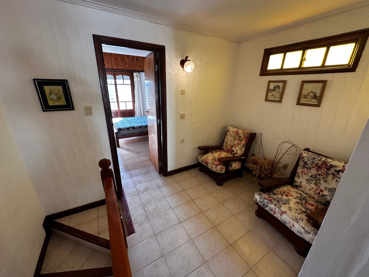Alquiler temporario - Amplio Duplex - Av. 1 e/105 y 107 - EDIF. PALMERAS VII - Villa Gesell