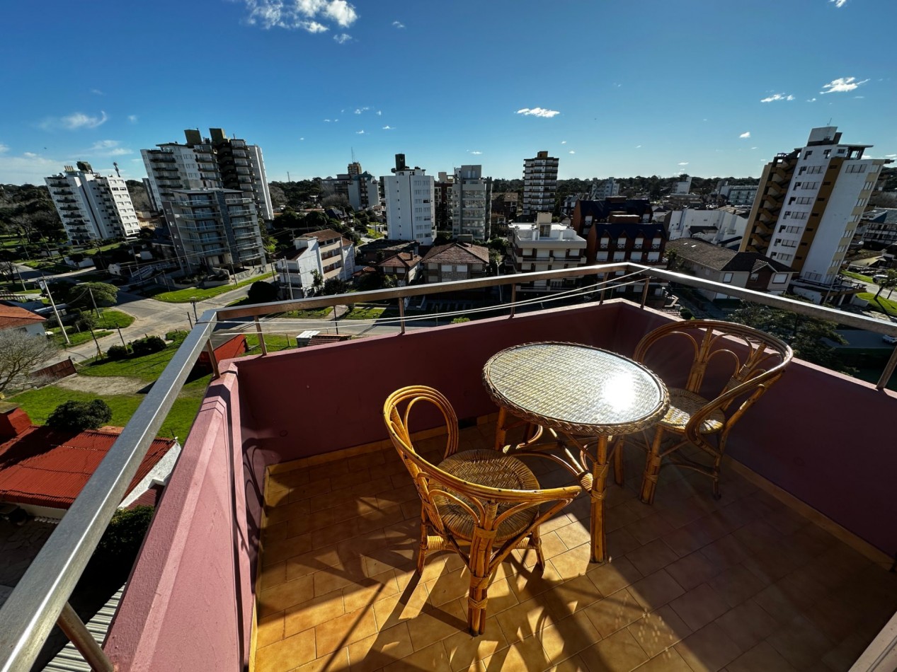 Dpto. en venta - 2amb. 6° piso - EDIFICIO PH II - Av. 1 entre Paseos 110 y 111 - Villa Gesell 