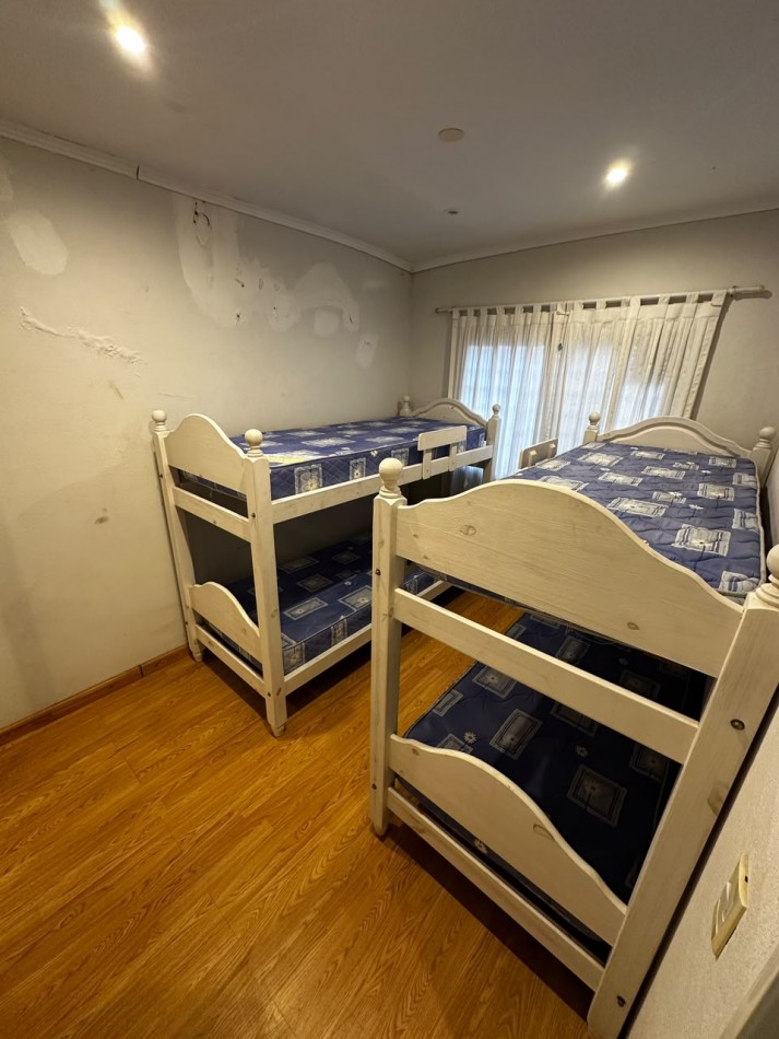 DUPLEX EN VENTA EN VILLA GESELL | 2 DORMITORIOS | PATIO, PARRILLA Y COCHERA | GRAN POTENCIAL DE INVERSION