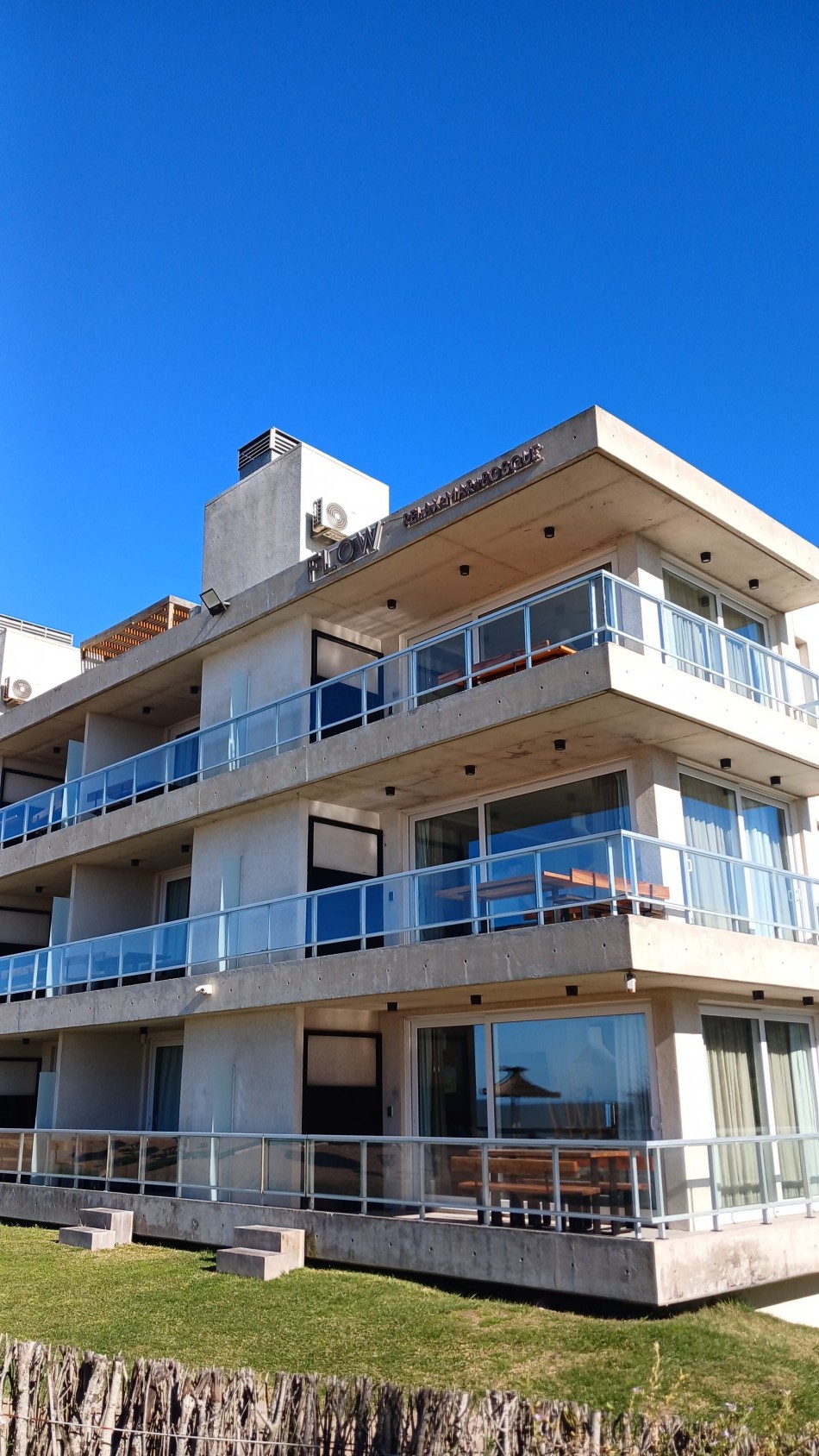 Dptos de 2 amb. en terraza premium frente al mar - Complejo FLOW - Las Gaviotas