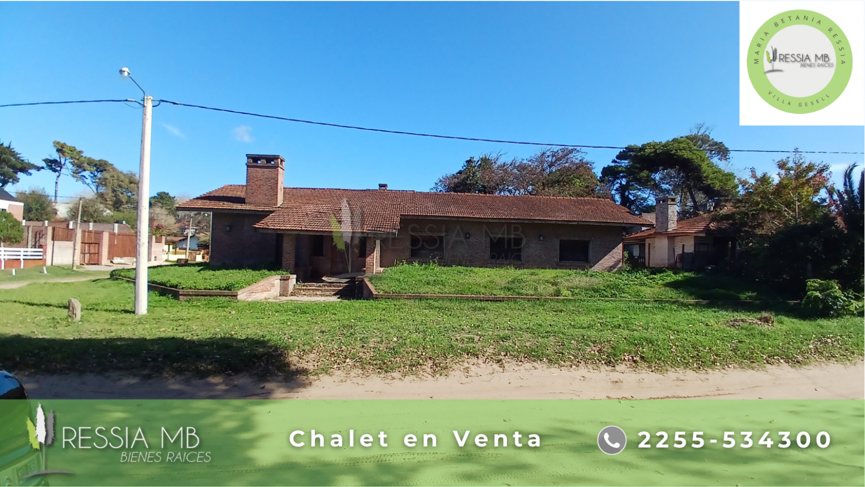 Casa en venta a refaccionar sobre lote comercial - Av. 4 y Paseo 133