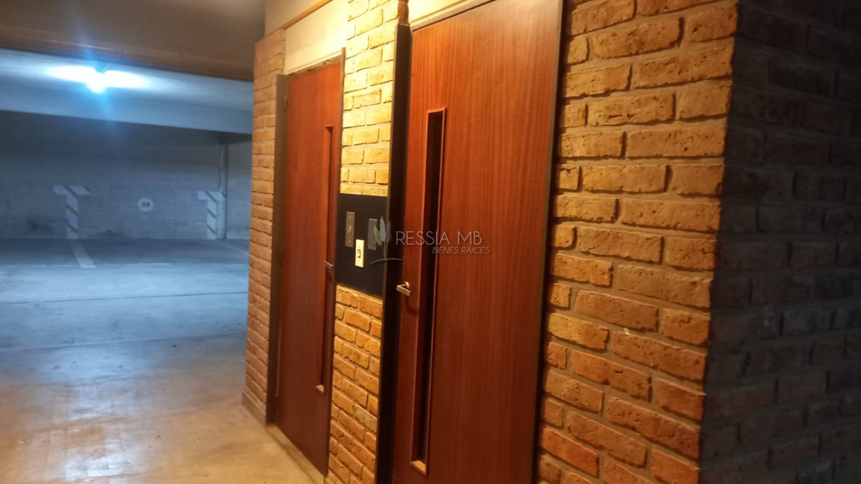 Departamento en VENTA - 2°piso - Con vista al mar
