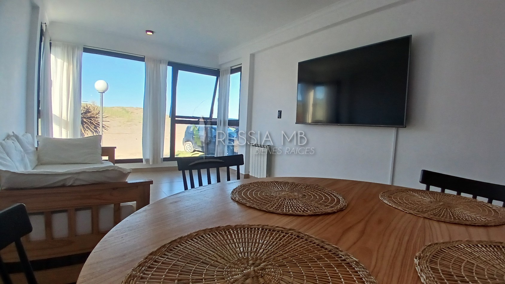 Venta de Dpto. con vista al mar al sur de Villa Gesell - Paseo 149 y playa