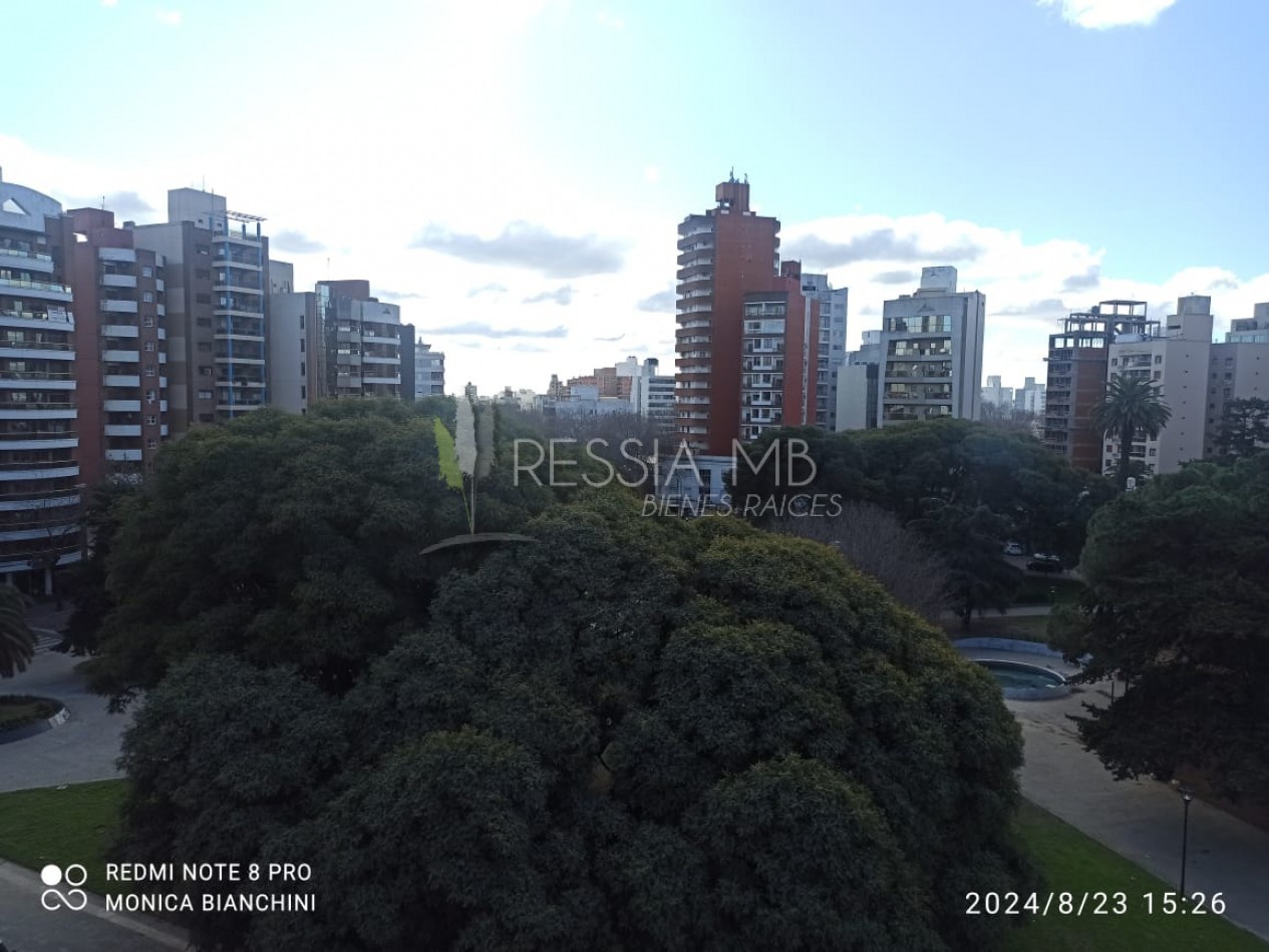 EN VENTA HERMOSO SEMIPISO DE 5 AMBIENTES EN EDIFICIO BUILDING EN LA PLATA