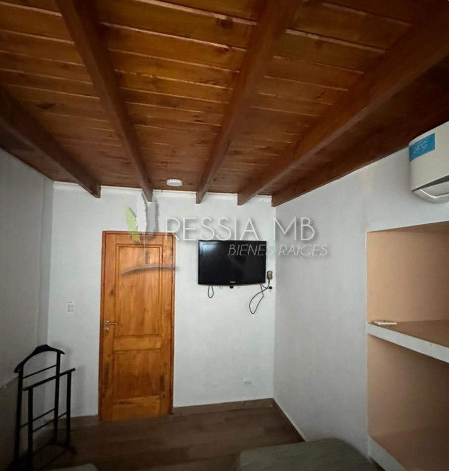 Destacada casa en venta sobre 3 lotes -  Calle 35 entre Viña del Mar y Punta del Indio - Mar Azul