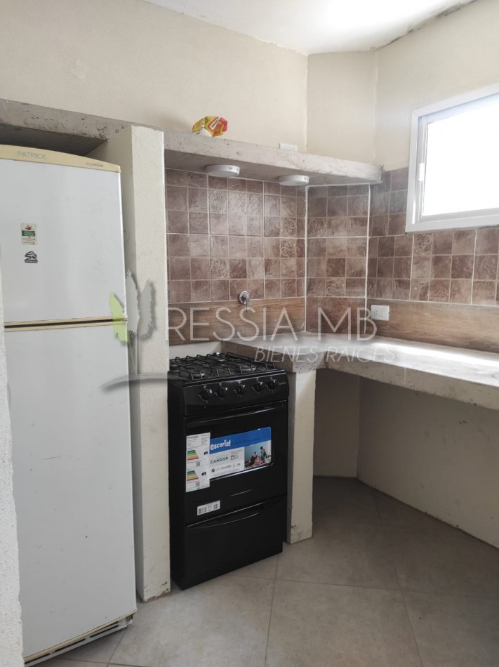 Destacada casa en venta sobre 3 lotes -  Calle 35 entre Viña del Mar y Punta del Indio - Mar Azul