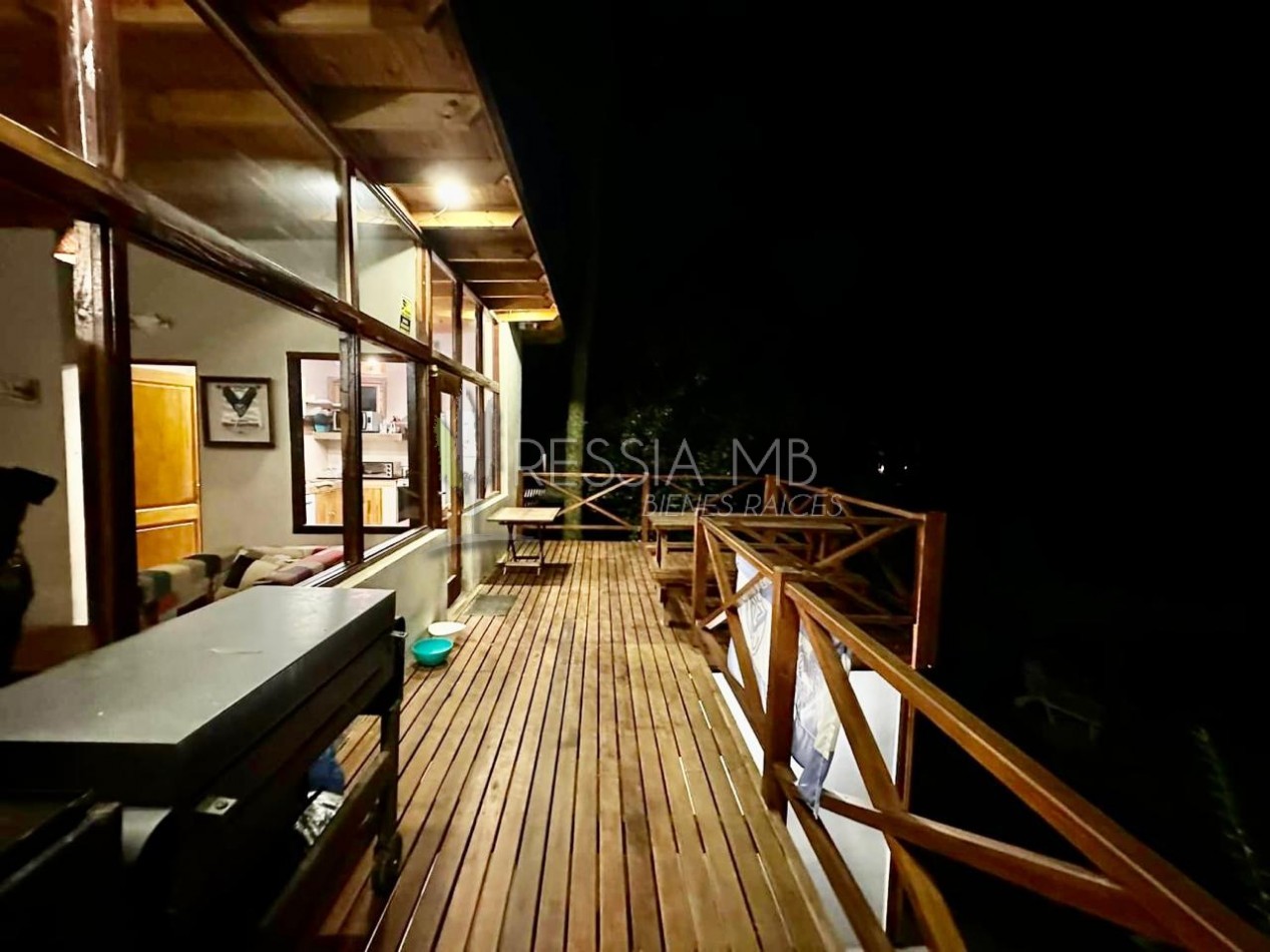Destacada casa en venta sobre 3 lotes -  Calle 35 entre Viña del Mar y Punta del Indio - Mar Azul