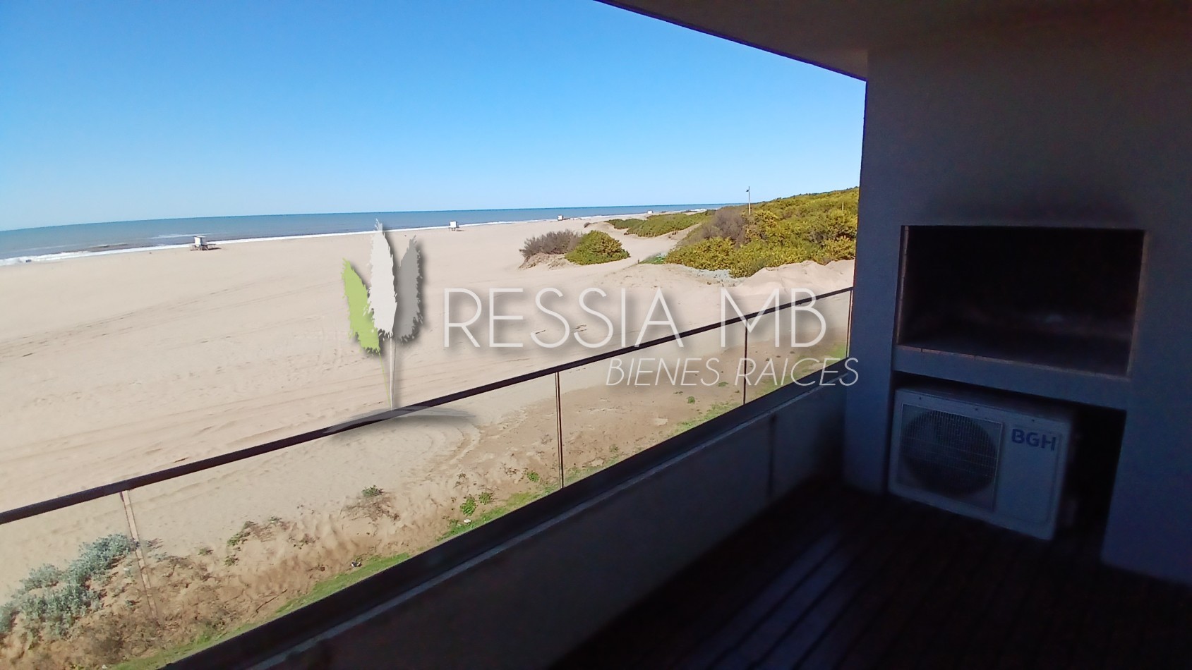 Venta de Dpto 2 y 3 amb. - COMPLEJO MECA  - Av. 1 y 151 - Villa Gesell