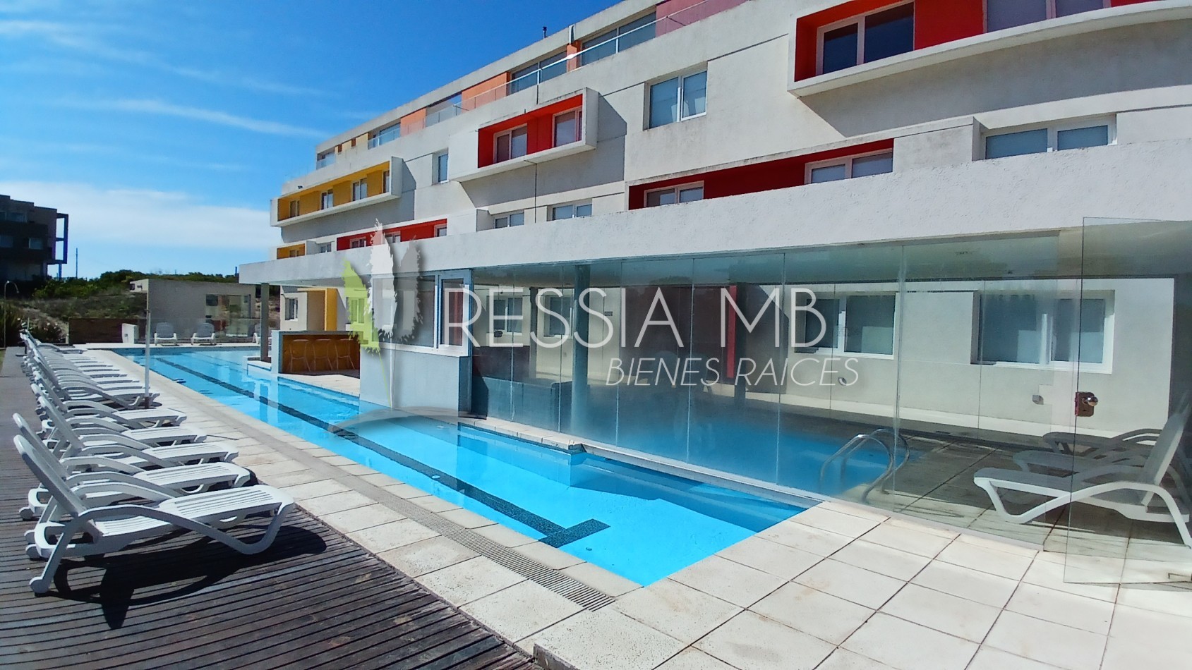 Venta de Dpto 2 y 3 amb. - COMPLEJO MECA  - Av. 1 y 151 - Villa Gesell