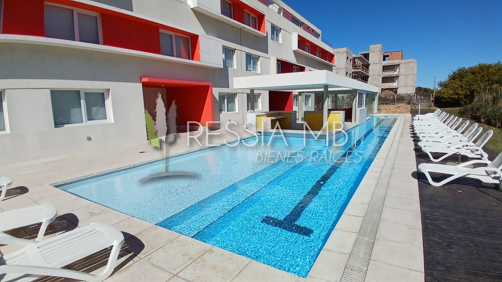 Venta de Dpto 2 y 3 amb. - COMPLEJO MECA  - Av. 1 y 151 - Villa Gesell