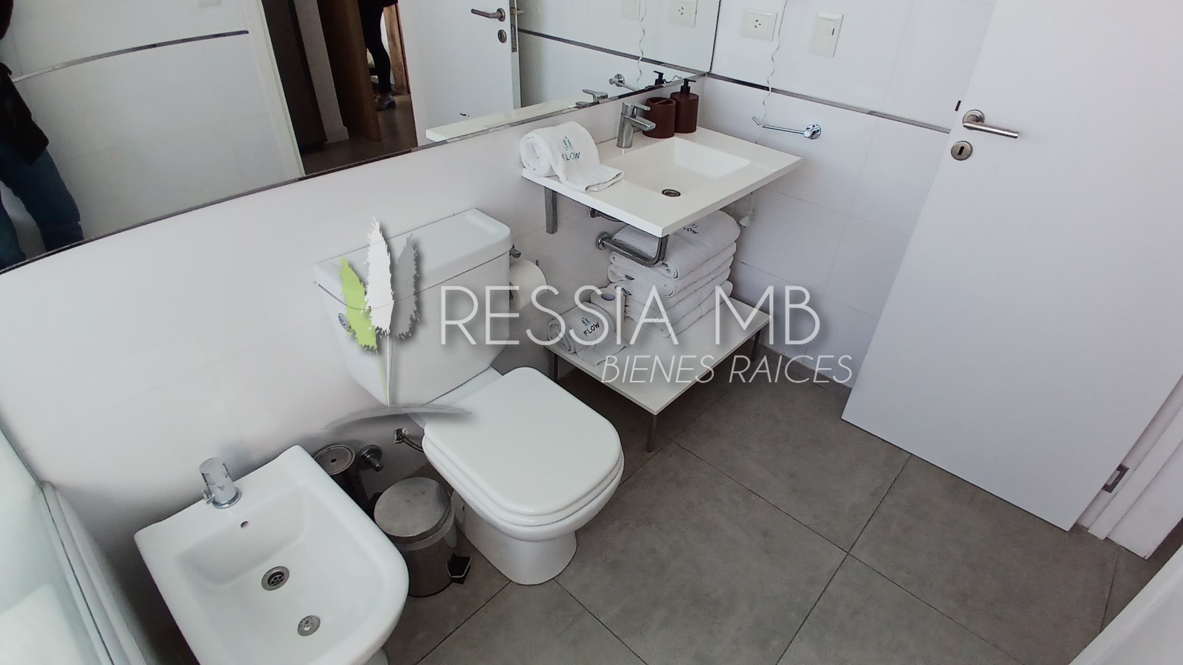 Dpto. en venta - 2 ambientes en terraza frente al mar - COMPLEJO FLOW - Las Gaviotas