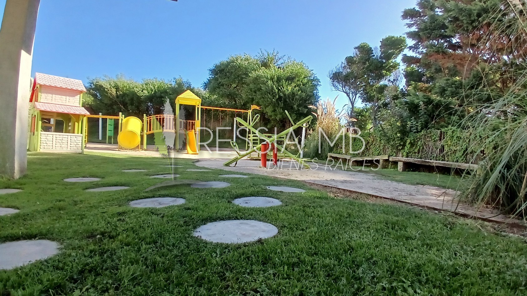 Dpto. en venta - 2 ambientes en terraza frente al mar - COMPLEJO FLOW - Las Gaviotas