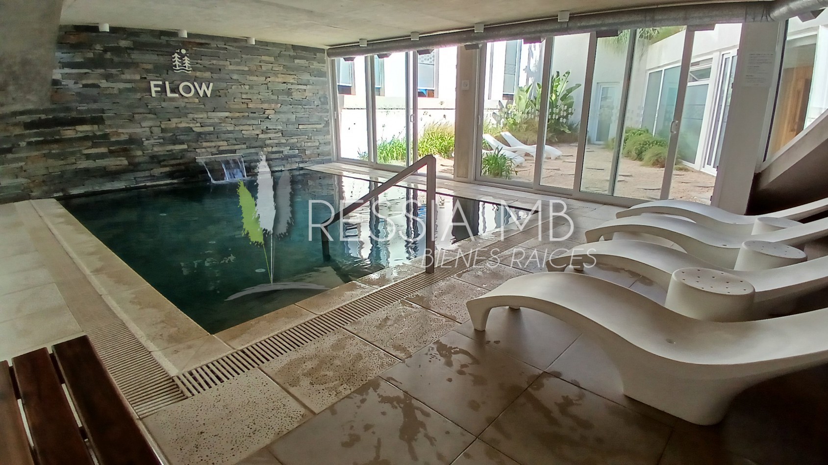 Dpto. en venta - 2 ambientes en terraza frente al mar - COMPLEJO FLOW - Las Gaviotas