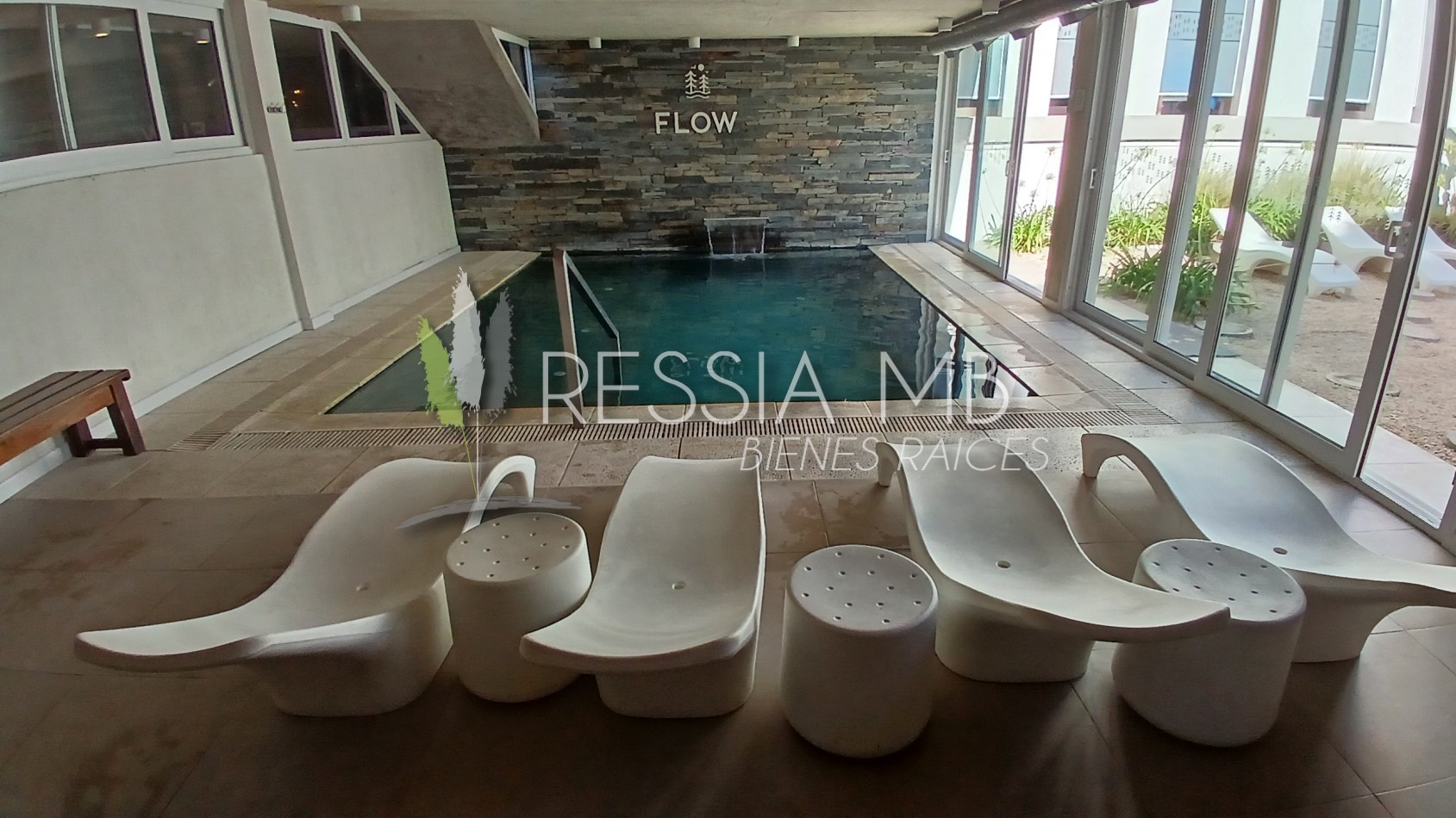 Dpto. en venta - 2 ambientes en terraza frente al mar - COMPLEJO FLOW - Las Gaviotas