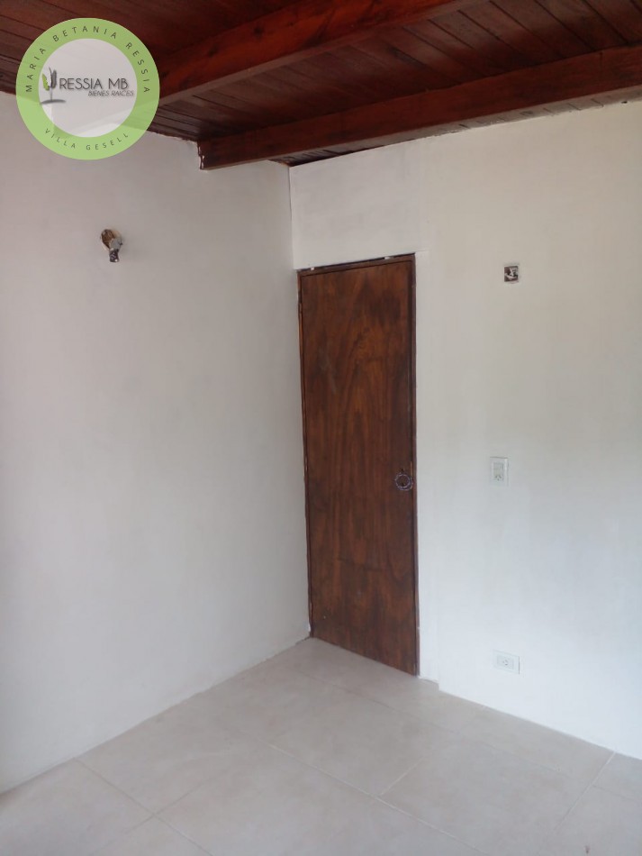 VENTA DE CASA + 3 DPTOS TODO EN BLOCK - AV. 18 Y PASEO 101 - VILLA GESELL