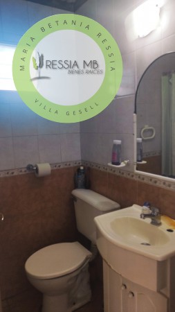 VENTA DE CASA + 3 DPTOS TODO EN BLOCK - AV. 18 Y PASEO 101 - VILLA GESELL