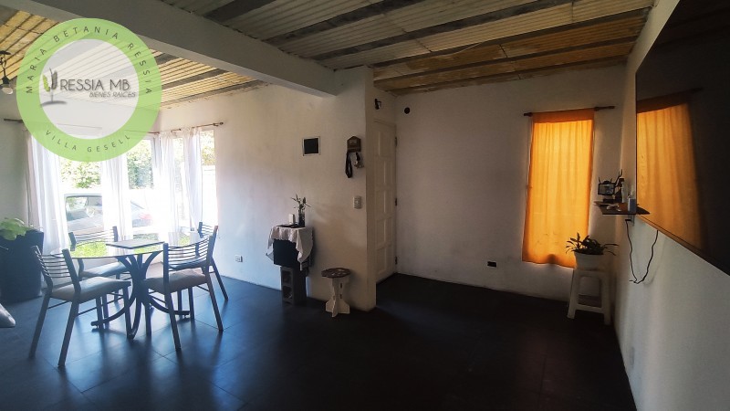 VENTA DE CASA + 3 DPTOS TODO EN BLOCK - AV. 18 Y PASEO 101 - VILLA GESELL