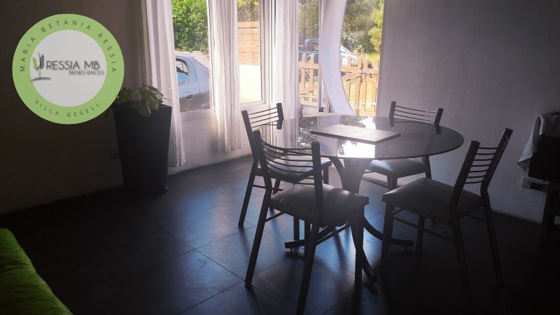VENTA DE CASA + 3 DPTOS TODO EN BLOCK - AV. 18 Y PASEO 101 - VILLA GESELL