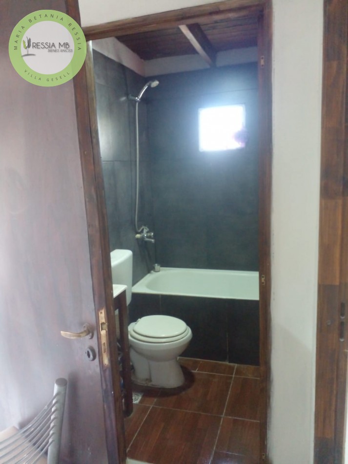 VENTA DE CASA + 3 DPTOS TODO EN BLOCK - AV. 18 Y PASEO 101 - VILLA GESELL