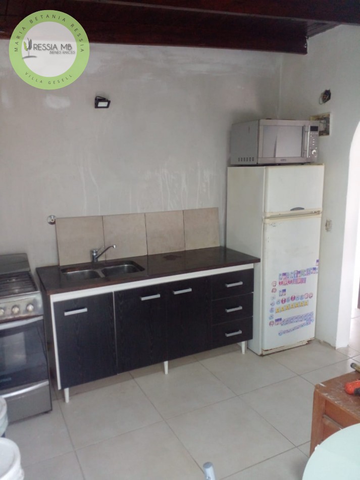 VENTA DE CASA + 3 DPTOS TODO EN BLOCK - AV. 18 Y PASEO 101 - VILLA GESELL