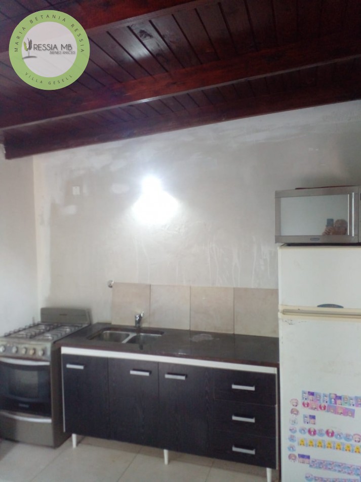 VENTA DE CASA + 3 DPTOS TODO EN BLOCK - AV. 18 Y PASEO 101 - VILLA GESELL