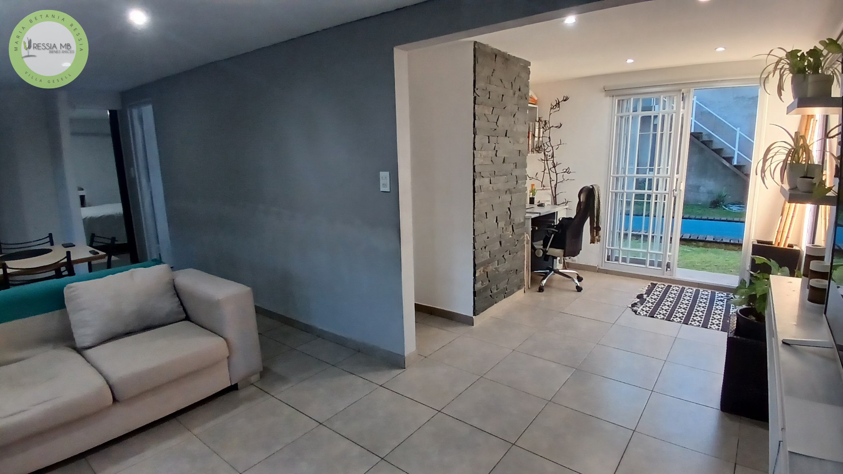 VENTA DE CASA + 3 DPTOS TODO EN BLOCK - AV. 18 Y PASEO 101 - VILLA GESELL