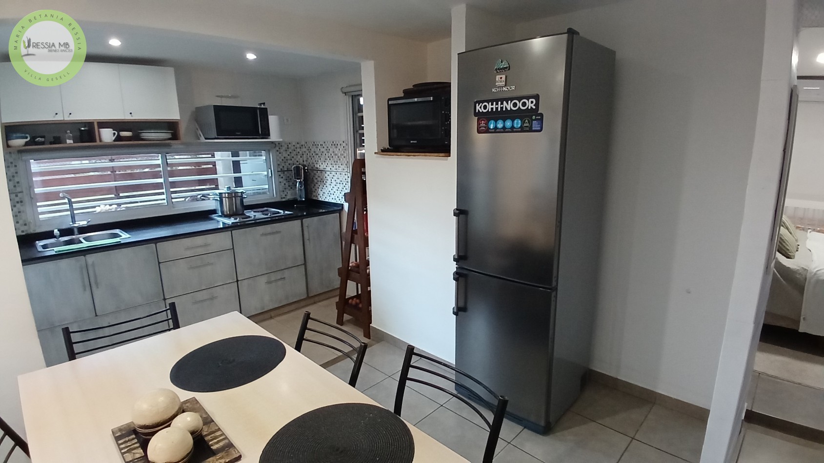 VENTA DE CASA + 3 DPTOS TODO EN BLOCK - AV. 18 Y PASEO 101 - VILLA GESELL