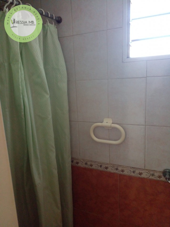 VENTA DE CASA + 3 DPTOS TODO EN BLOCK - AV. 18 Y PASEO 101 - VILLA GESELL