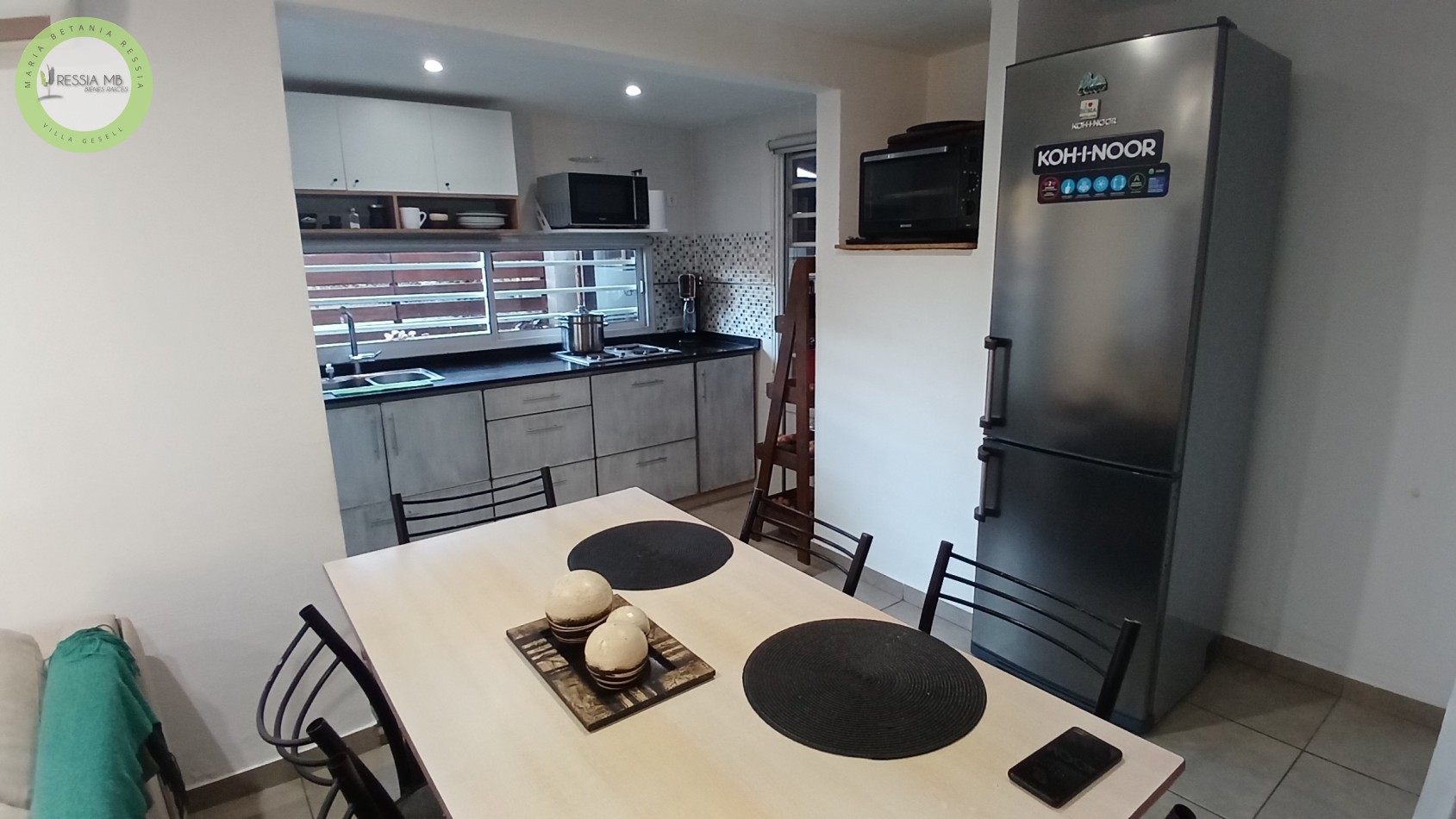 VENTA DE CASA + 3 DPTOS TODO EN BLOCK - AV. 18 Y PASEO 101 - VILLA GESELL