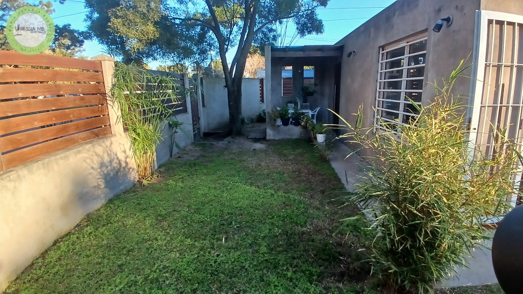 VENTA DE CASA + 3 DPTOS TODO EN BLOCK - AV. 18 Y PASEO 101 - VILLA GESELL