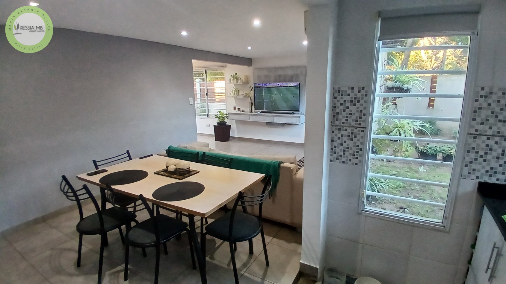 VENTA DE CASA + 3 DPTOS TODO EN BLOCK - AV. 18 Y PASEO 101 - VILLA GESELL