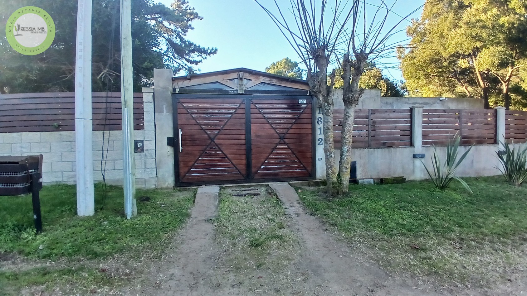 VENTA DE CASA + 3 DPTOS TODO EN BLOCK - AV. 18 Y PASEO 101 - VILLA GESELL