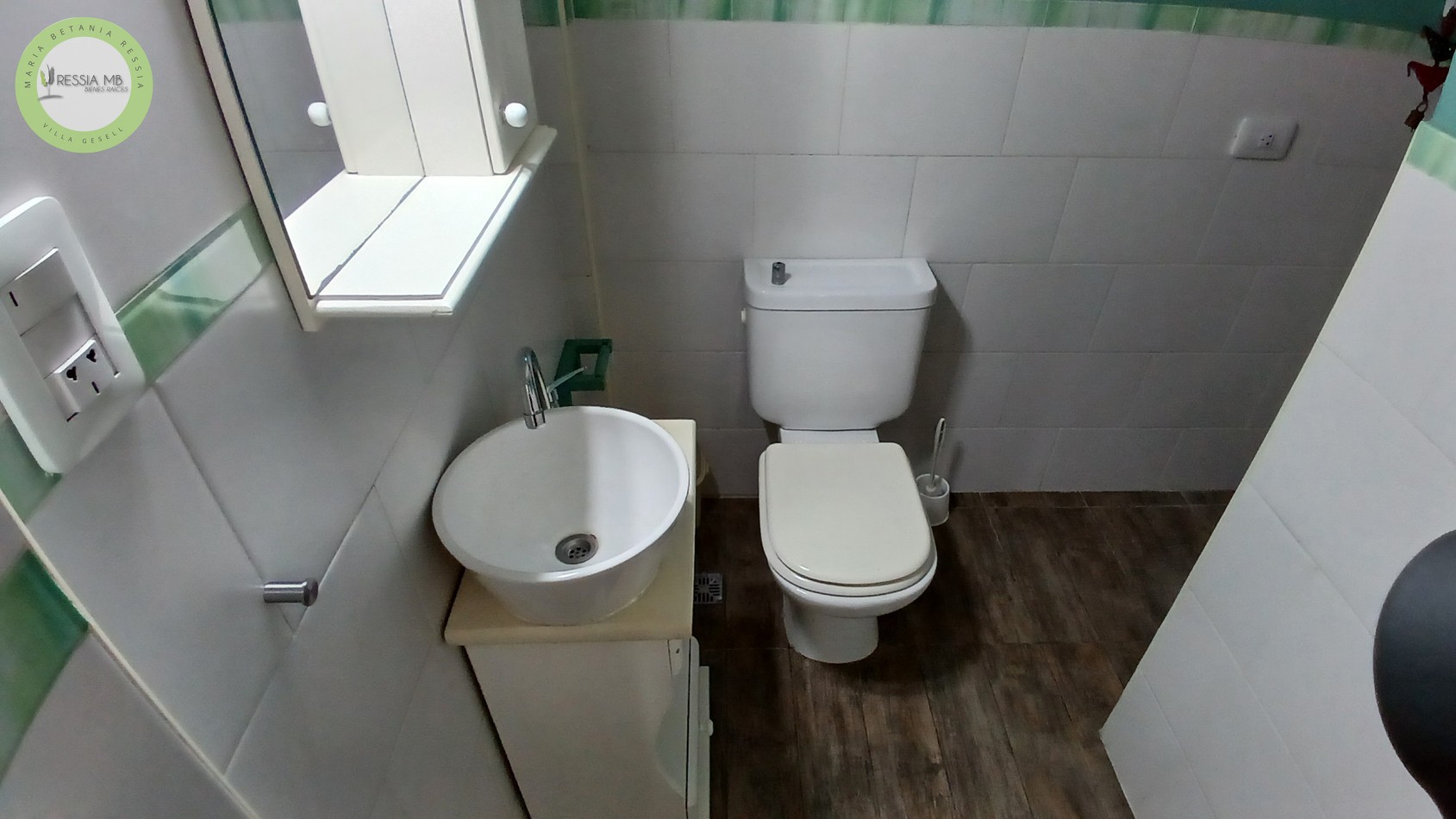 Casa en Venta - 3 Dormitorios + gran parque arbolado - Mar de las Pampas