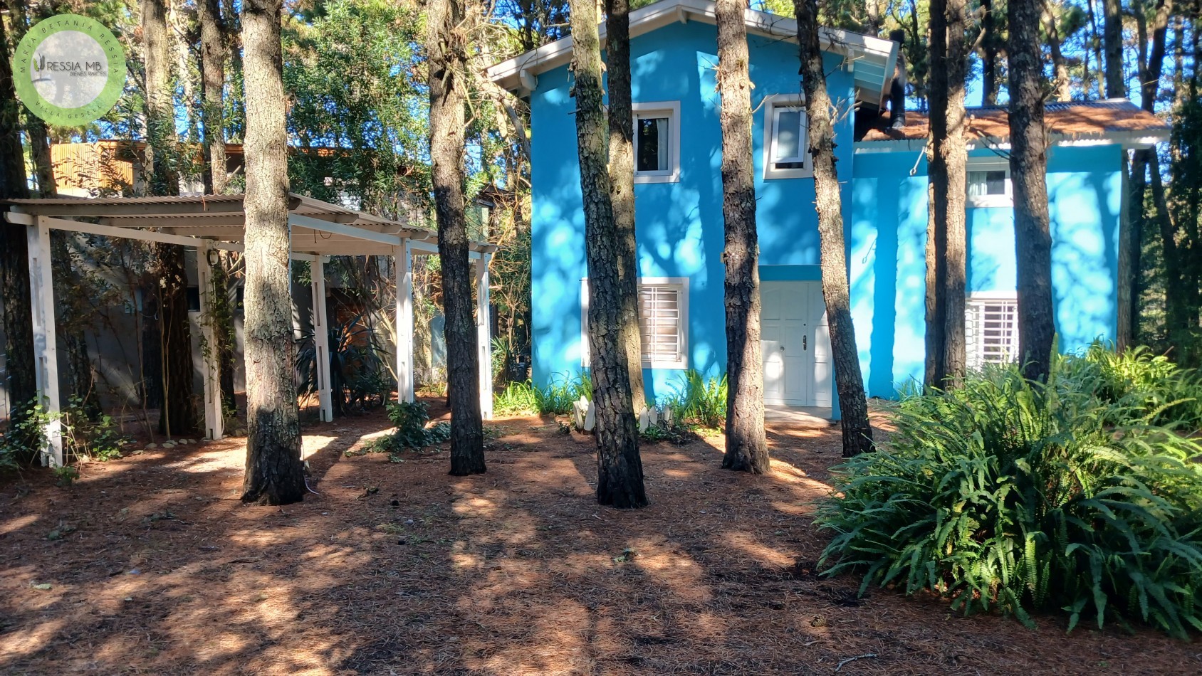 Casa en Venta - 3 Dormitorios + gran parque arbolado - Mar de las Pampas