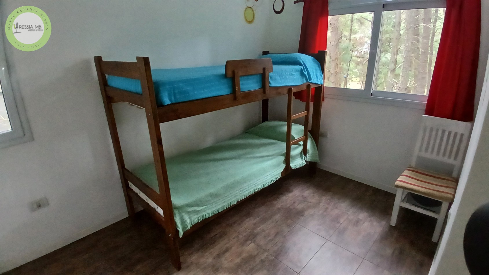 Casa en Venta - 3 Dormitorios + gran parque arbolado - Mar de las Pampas