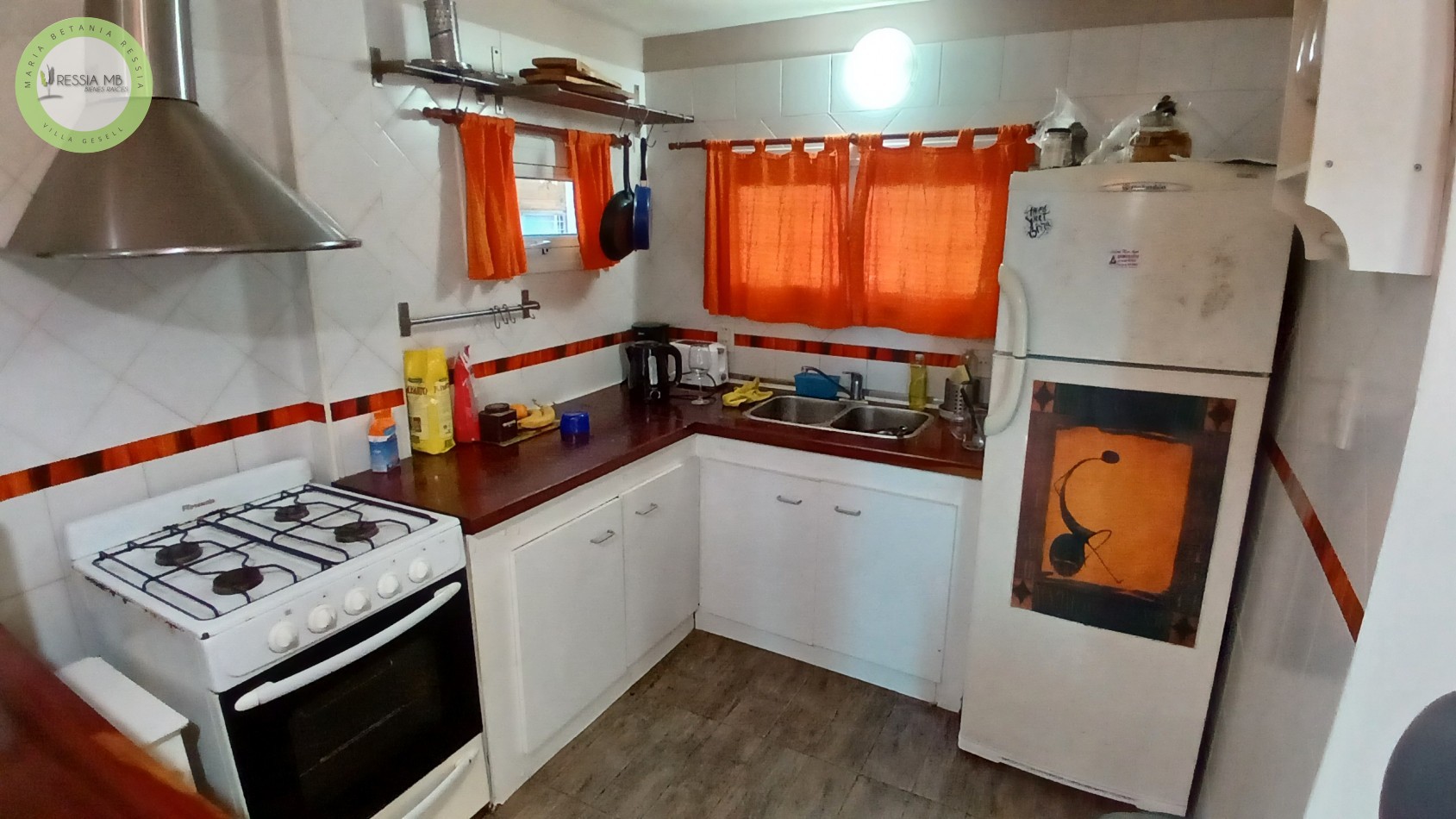 Casa en Venta - 3 Dormitorios + gran parque arbolado - Mar de las Pampas