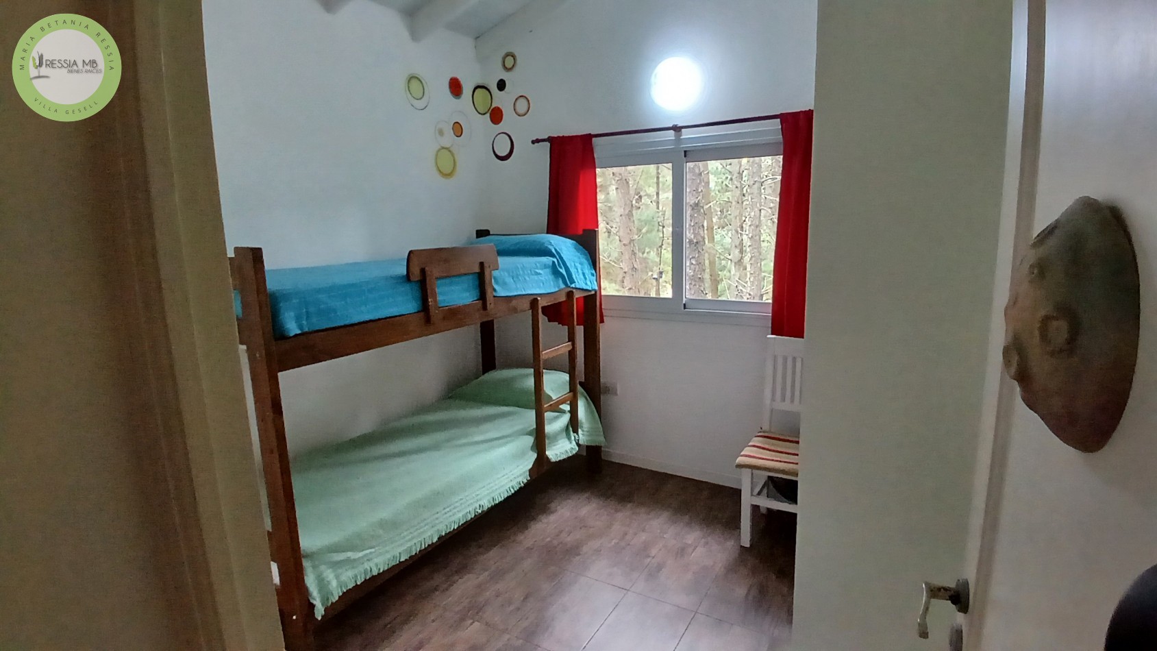 Casa en Venta - 3 Dormitorios + gran parque arbolado - Mar de las Pampas