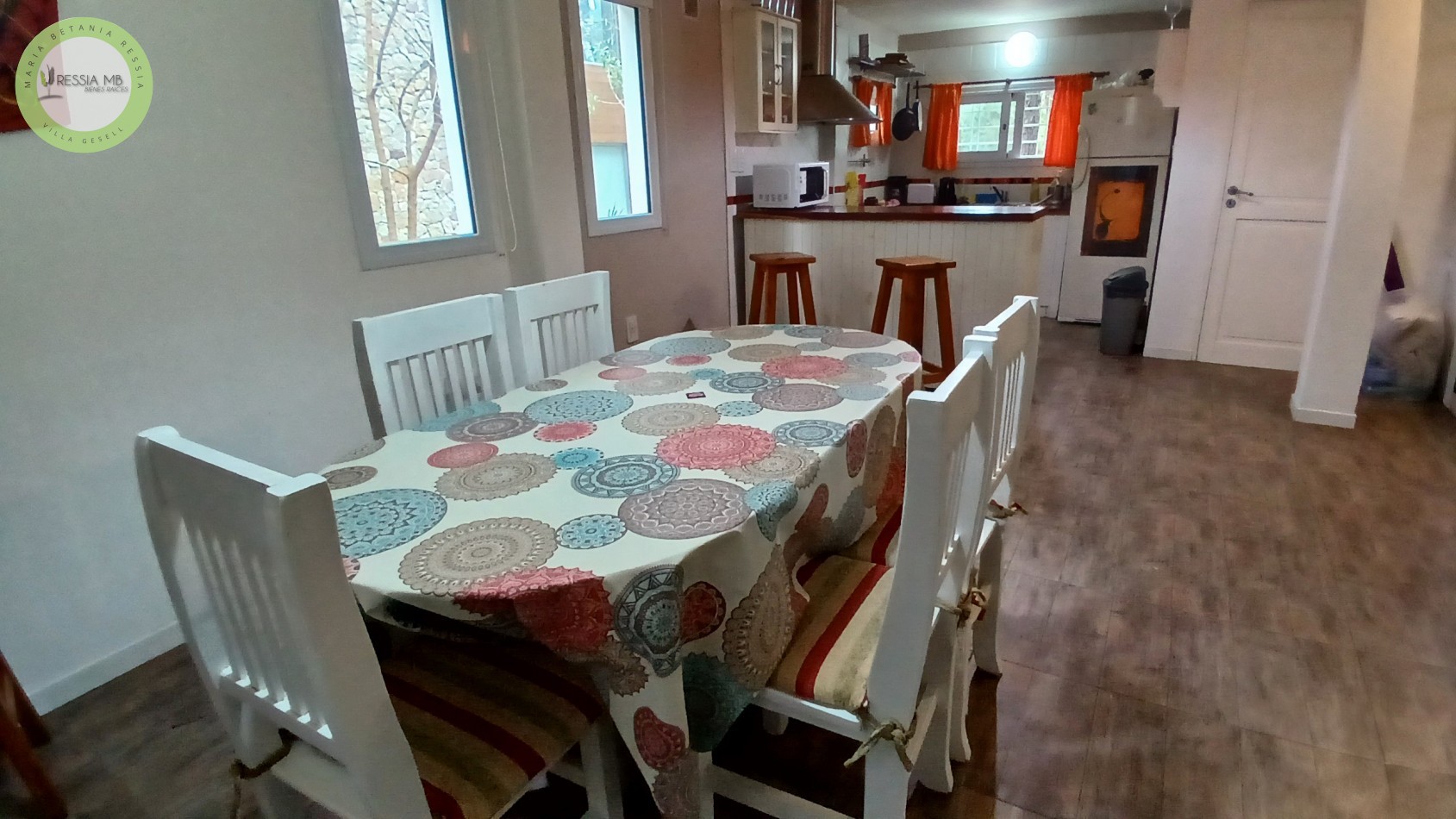 Casa en Venta - 3 Dormitorios + gran parque arbolado - Mar de las Pampas
