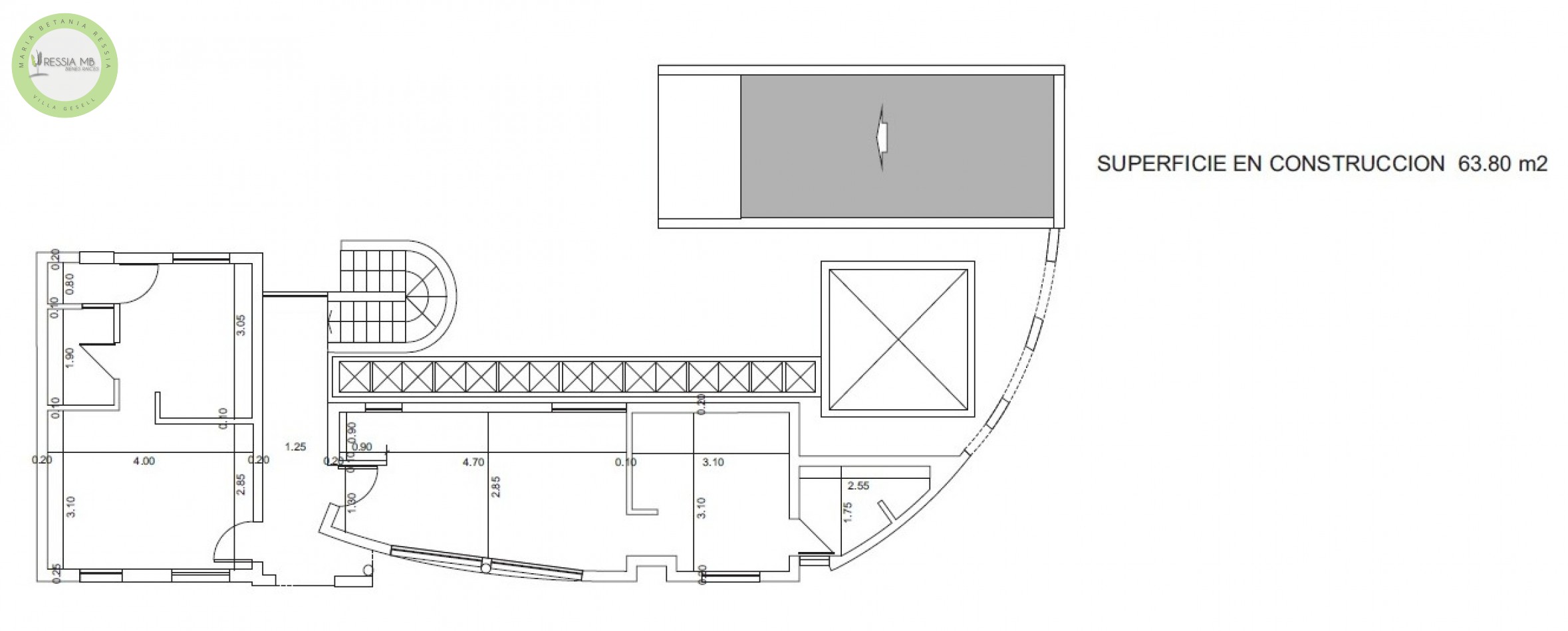 Lote en esquina con local y construccion en dos plantas - Ideal desarrollo de departamentos - Laprida - Pcia. de Bs. As.