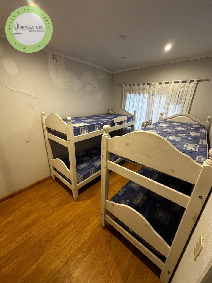 DUPLEX EN VENTA EN VILLA GESELL | 2 DORMITORIOS | PATIO, PARRILLA Y COCHERA | GRAN POTENCIAL DE INVERSION