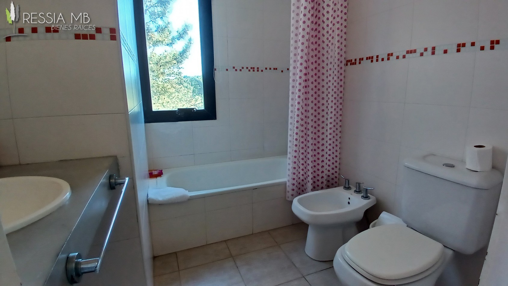 Dpto en venta 3 amb. - COMPLEJO DOCK PLAYA - Paseo 151 e/Playa y Av. 1 - Villa Gesell
