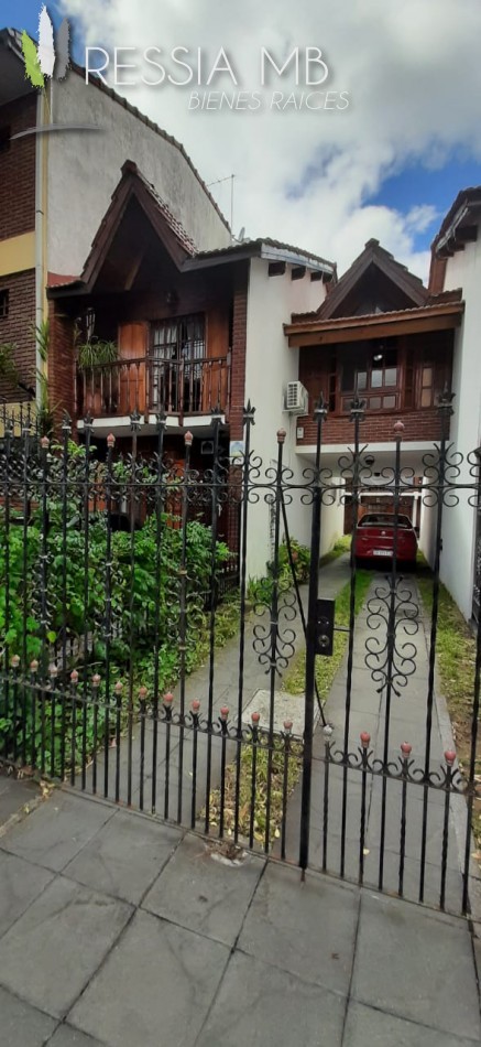  HERMOSO TRIPLEX EN VENTA - CATAMARCA E/STROBEL Y DE LA REDUCCION -  SAN BERNARDO