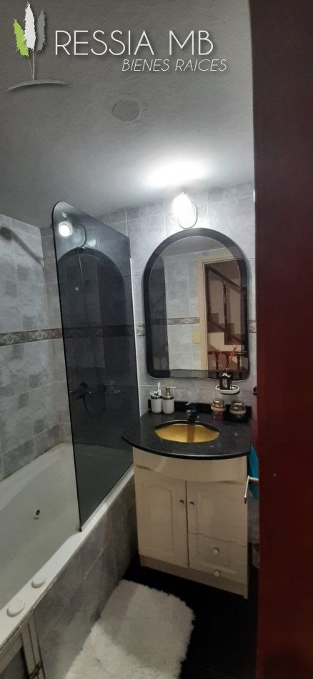  HERMOSO TRIPLEX EN VENTA - CATAMARCA E/STROBEL Y DE LA REDUCCION -  SAN BERNARDO