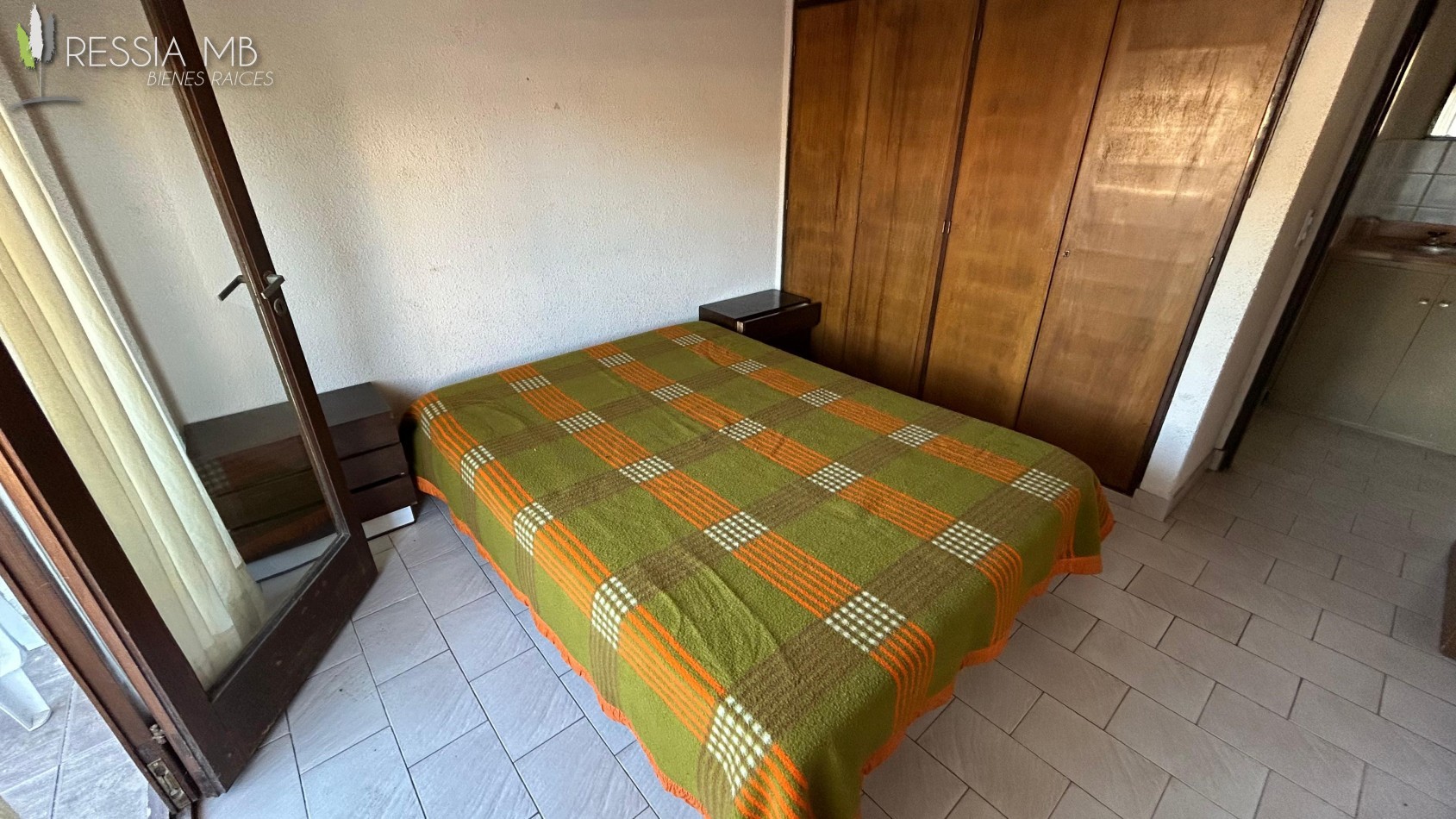 Dpto en venta - Av. 3 y Paseo 104 - Plaza Primera Junta - Villa Gesell