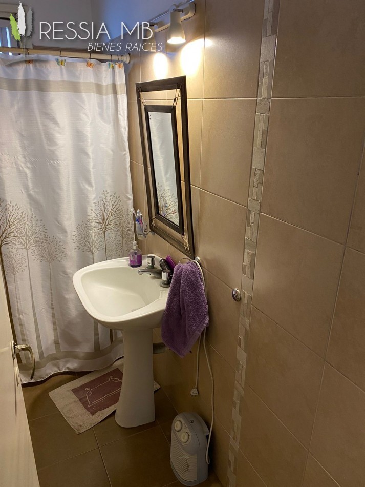 Casa en Venta - 2 dormitorios  - Barrio Jorge Newbery - Canada N° 2029 - Mar del Plata