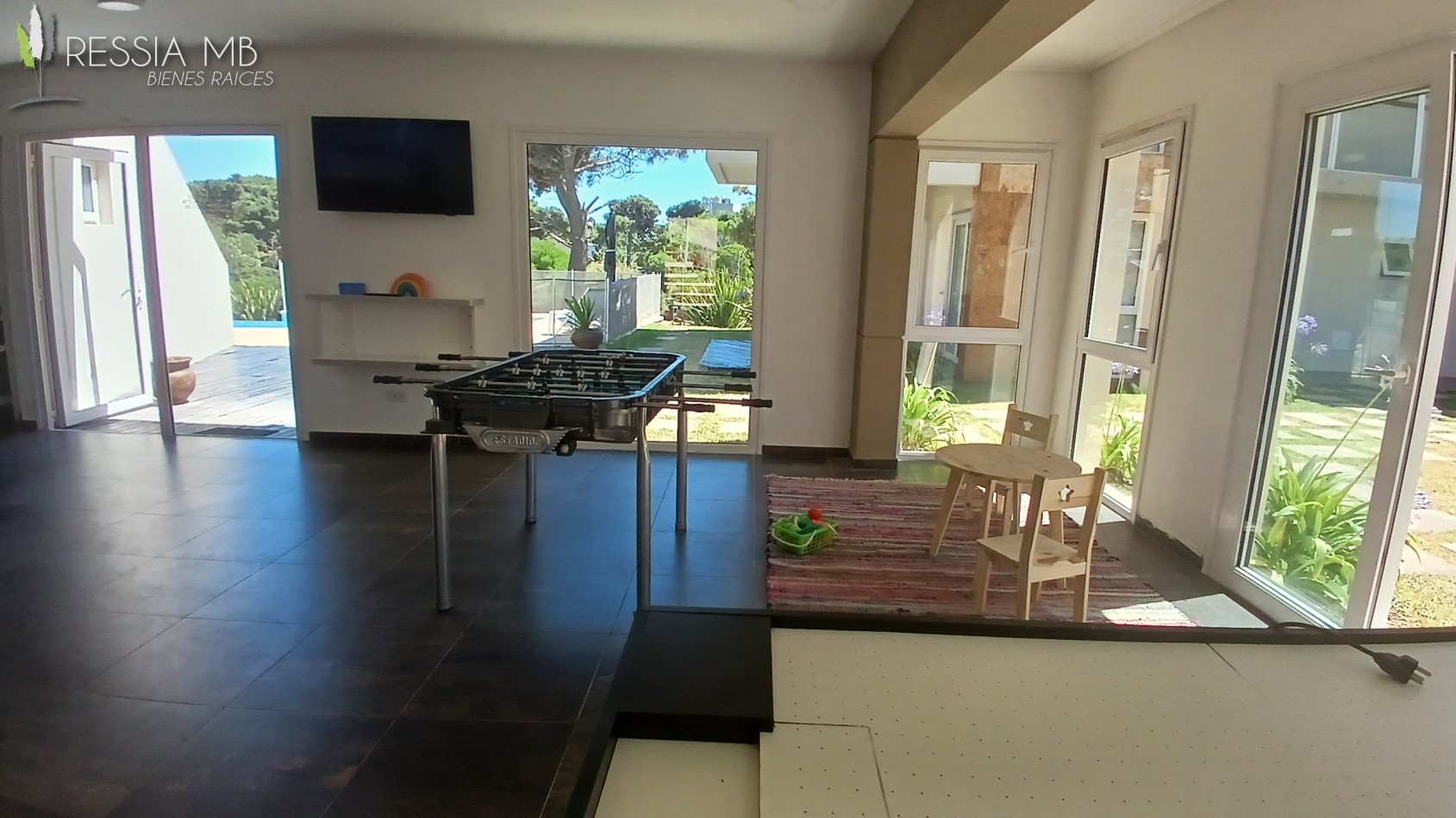 Venta de dpto. - COMPLEJO NOVAVISTA - 2° piso - Av. 1 e/Paseo150 y 151 - Villa Gesell (Cul de Sac)